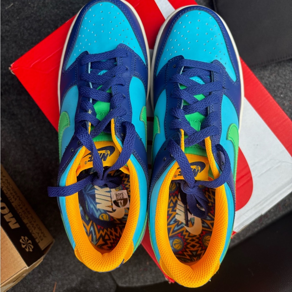 Nike Dunk - Picture 4 of 5